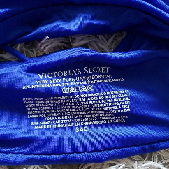 Victoria Secret Very Sexy Push-Up Bra, 34C - Picture 4 of 4